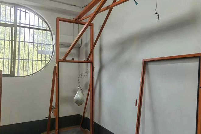 اختبار الغليان واختبار مقاومة الصدمات