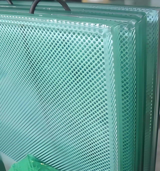 مدونة الزجاج المصنوع من السيراميك وتنزيل