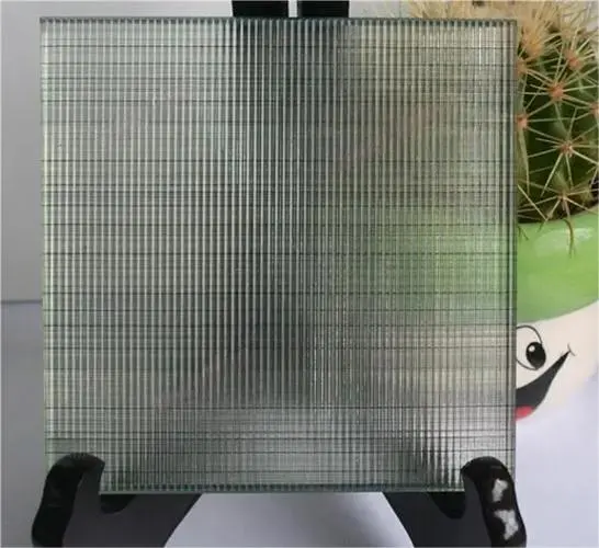 ملامح الزجاج الرقائقي